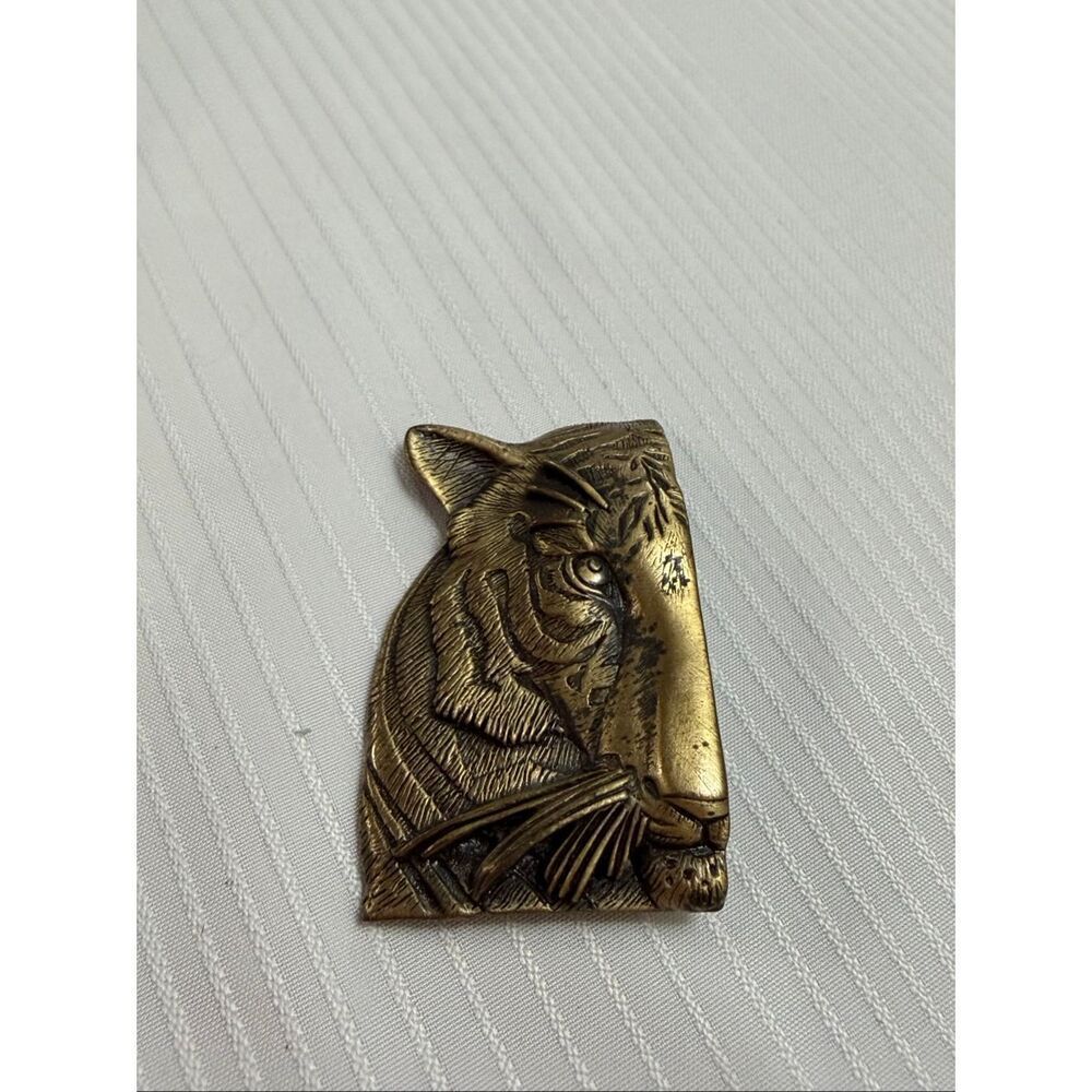 JJ Jonette Tiger Brooch Signed Vintage